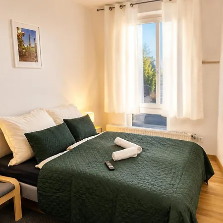 Aparthotel-schlachte-bremen City- Free Parking 3*