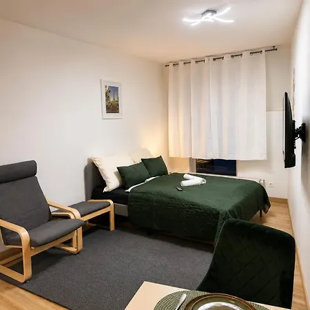 Aparthotel-schlachte-bremen City- Free Parking 3*