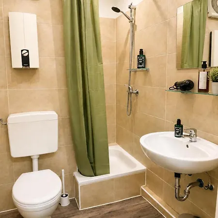 Aparthotel-schlachte-bremen City- Free Parking Apartment 3*